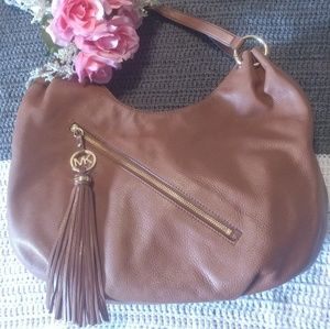 Michael Kors Charm Tassie Leather Shoulder Bag